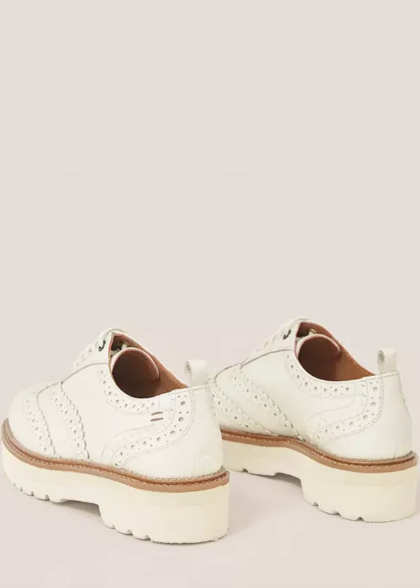 CHUNKY LACE UP BROGUE